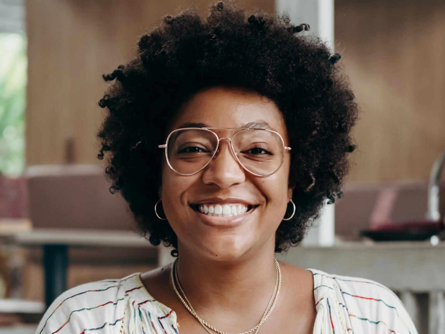 Persona — Marilia, 27